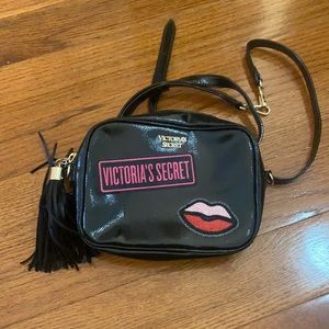 VICTORIA’s SECRET vs Patch convertible city crossbody belt bag